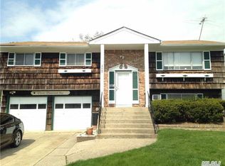 3006 Waverly Ave, Oceanside, NY 11572