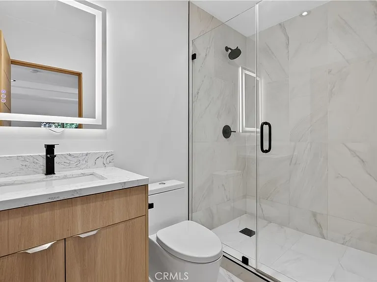 1713 W Alameda Ave — Photo 53