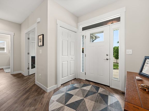 5th image of 104 Larking Ave