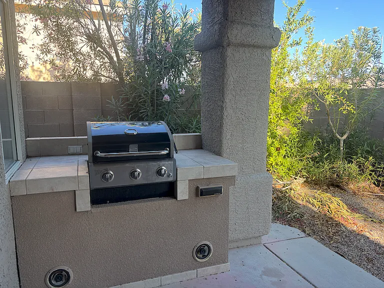 9753 Arrowcrest Ave — Photo 23