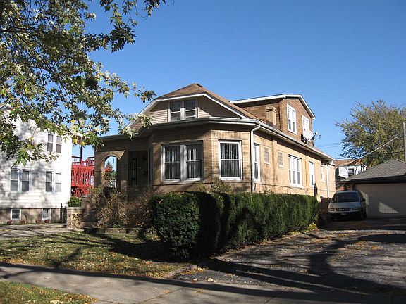 2nd image of 3019 N Odell Ave