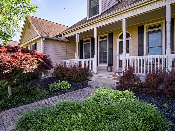 3rd image of 3765 Mulligan Dr NW