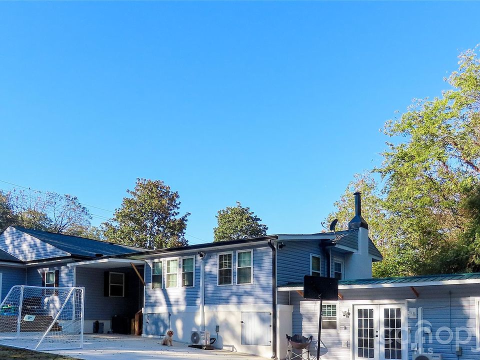 1st image of 214 E Springs St