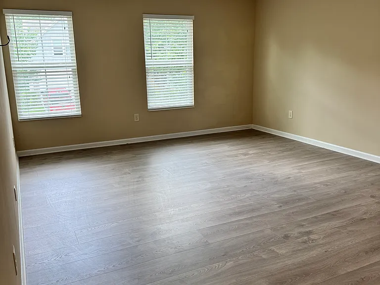 1620 Shire Village Dr — Photo 74