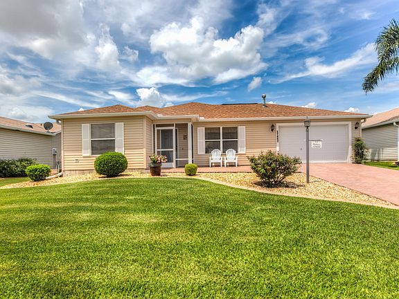 2nd image of 17452 SE 75th Coachman Ct