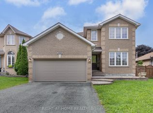 59 Kingsridge Rd, Barrie, ON L4N8V2