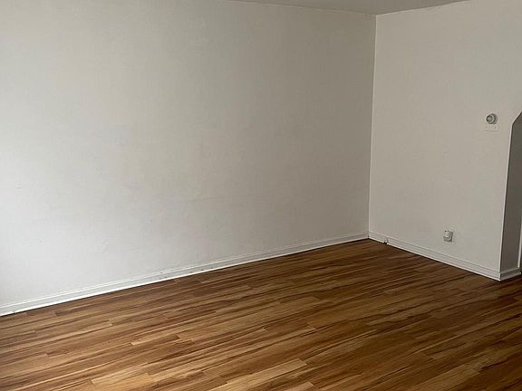 3rd image of 335 E Essex Ave