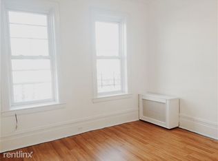 7132 68th St, Ridgewood, NY 11385