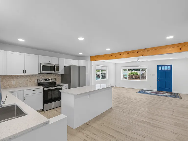 1707 Espinacitas St #A — Photo 5