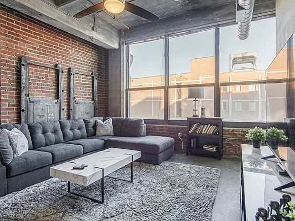 3rd image of 715 May St APT 326