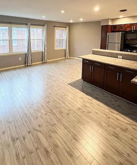 20301 Shelburne Rd #9 — Photo 5