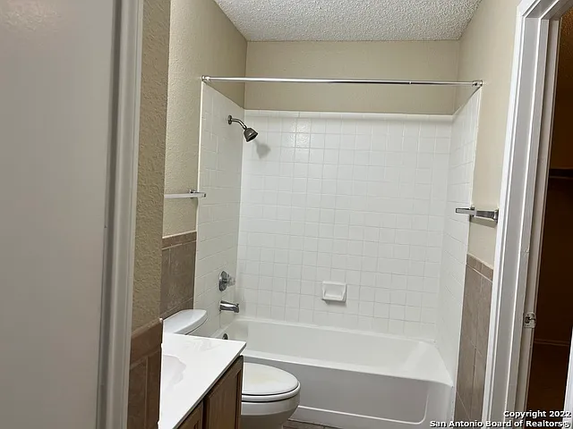7807 Ruby Mdw — Photo 18