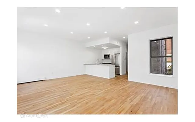 Rented by Douglas Elliman | media 14