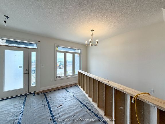 3rd image of 447 Ivings Dr