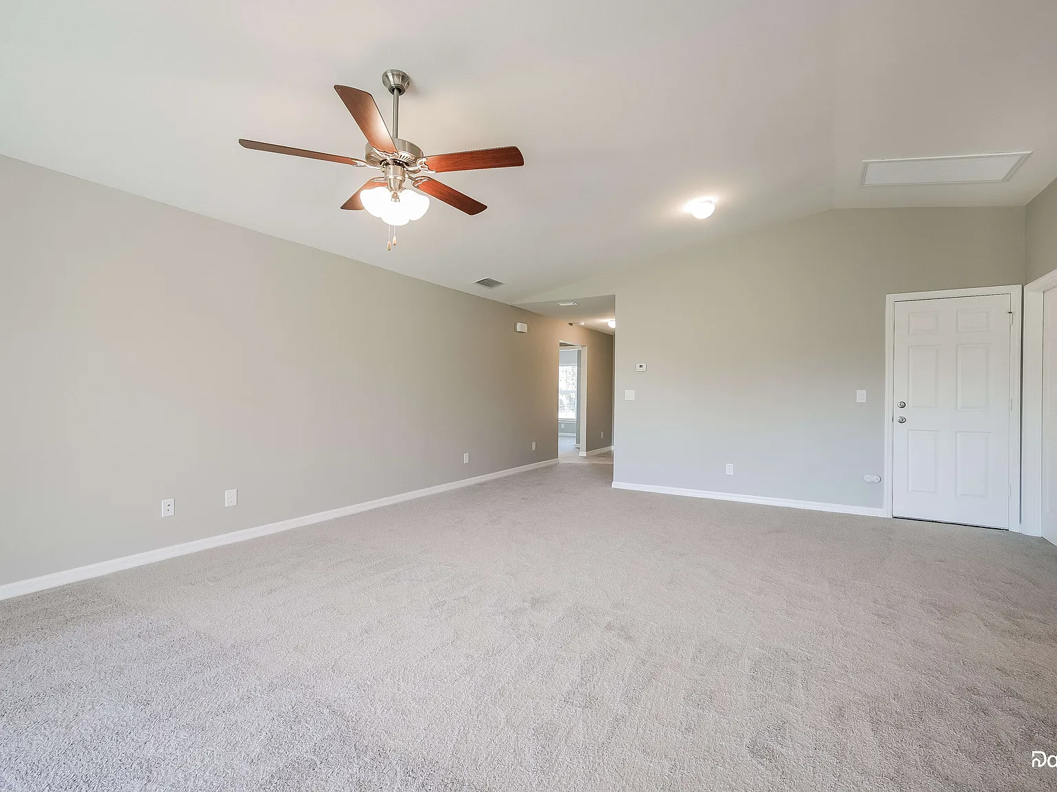 3 bed, 2.0 bath, 1550 sqft, $2,245 — Photo 4