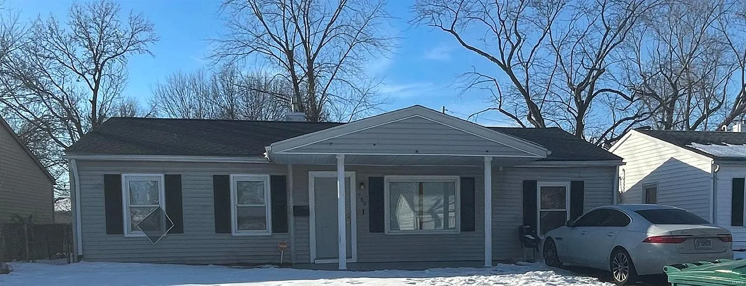 719 Saint Norbert Dr photo 1