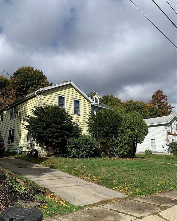 1st image of 34 Hazzard St