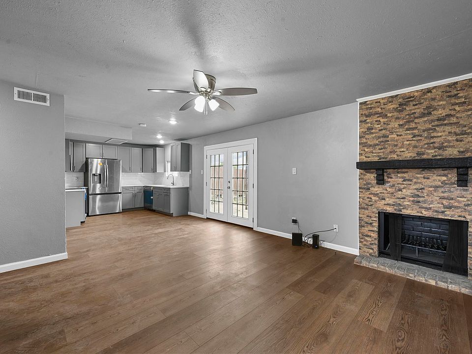 1st image of 10430 Las Brisas Dr