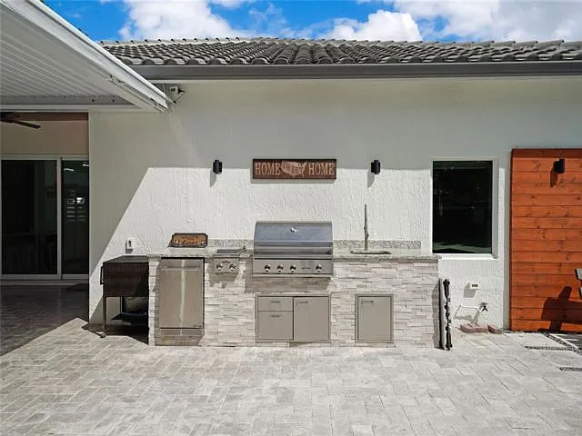 16744 NW 12th Ct — Photo 9