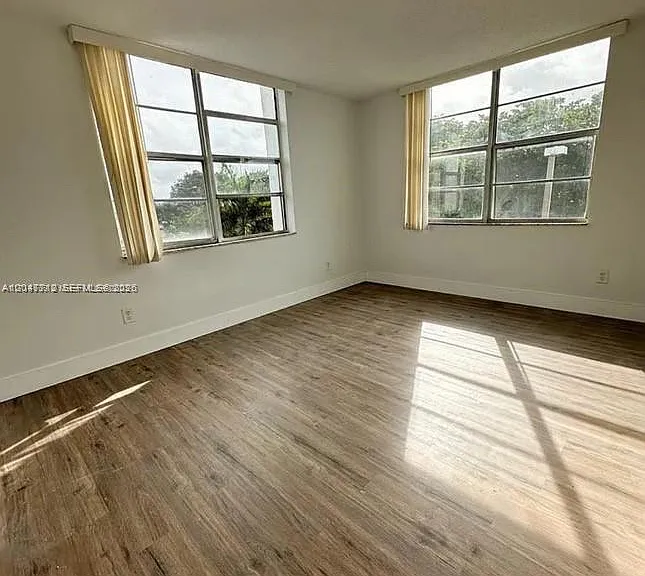492 NW 165th Street Rd #C415 — Photo 13