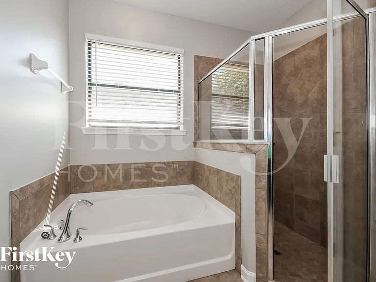 13737 Devan Lee Dr N — Photo 11