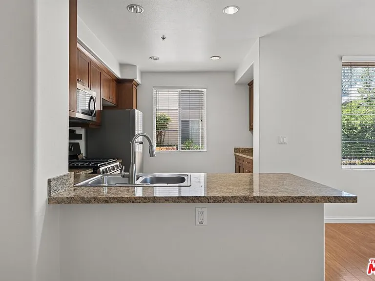 360 Avenue 26 #107 — Photo 16