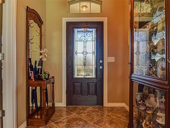 4th image of 13020 Jasmine Ln