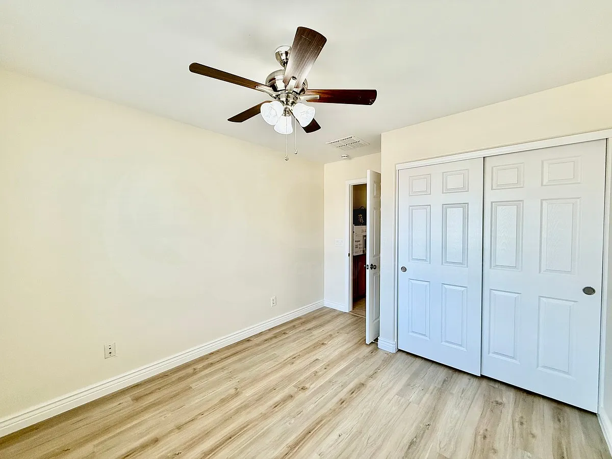 4 bed, 2.0 bath, 1688 sqft, $2,395 — Photo 3
