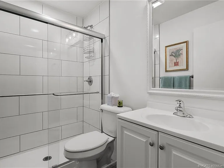 1544 SW Silver Pine Way #104-F — Photo 20