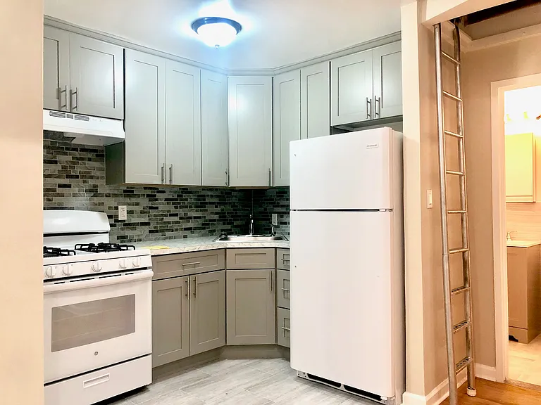 167 Sands St #206 — Photo 9