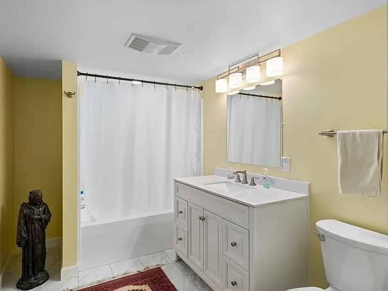 46 Harrison Pl — Photo 16