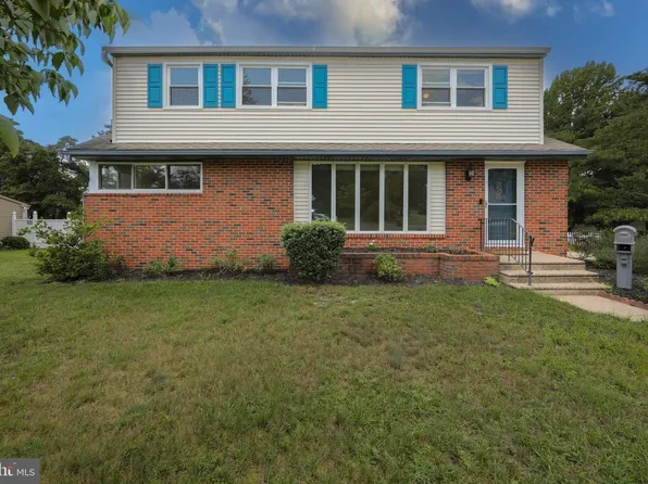6 Sunset Dr, Voorhees, NJ 08043