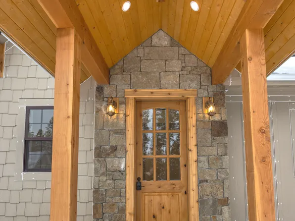 302 Windsor Ct, Bigfork, MT 59911