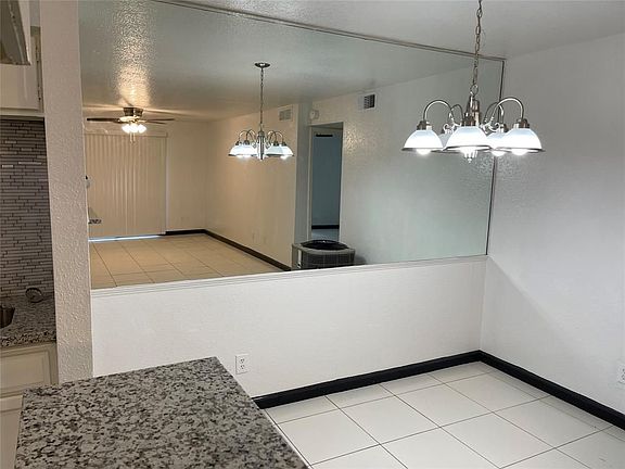 4th image of 9700 Leawood Blvd #8/807
