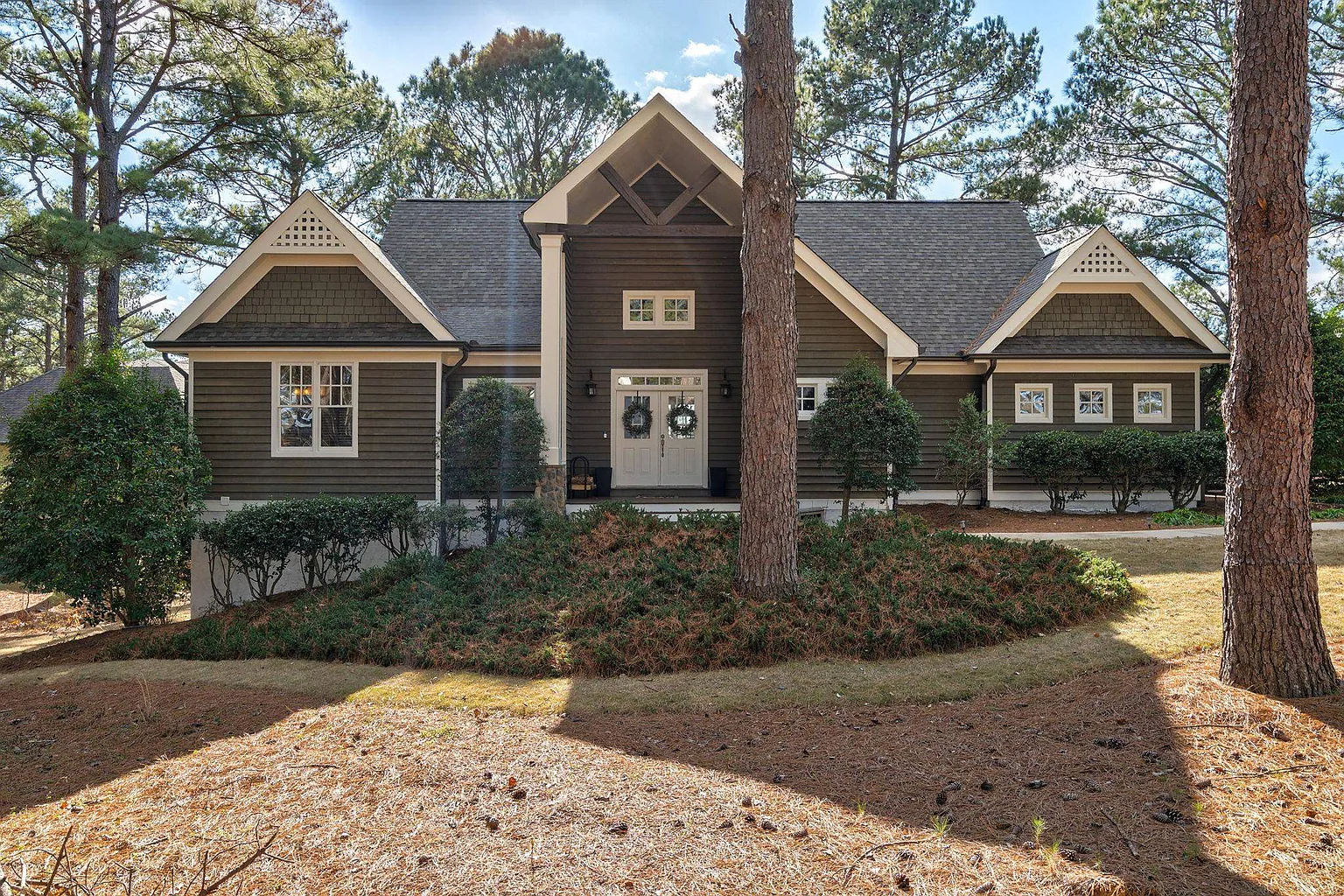 107 Ahaya Dr photo 1
