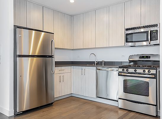 5th image of 388 Bridge St APT 26K