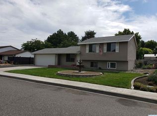 4701 Grouse Dr, West Richland, WA 99353