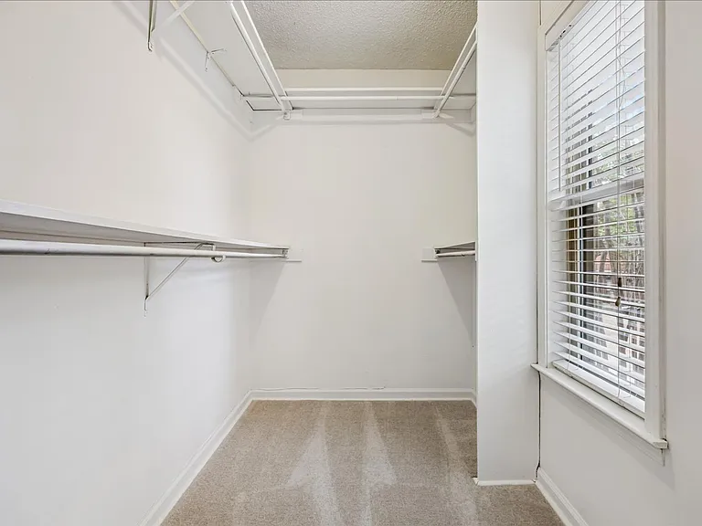 1694 Belvedere Ct — Photo 19