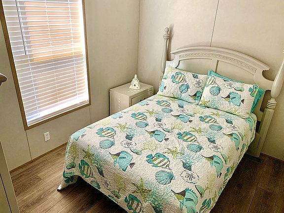 5th image of 1300 Toucan Dr