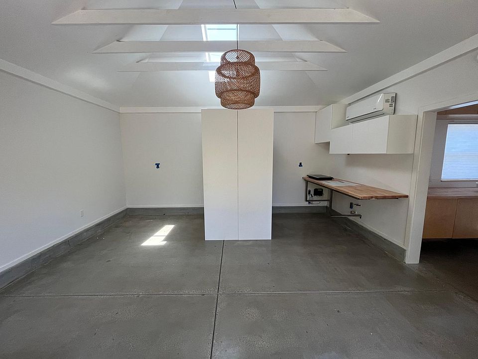 1st image of 12538 Preston Way