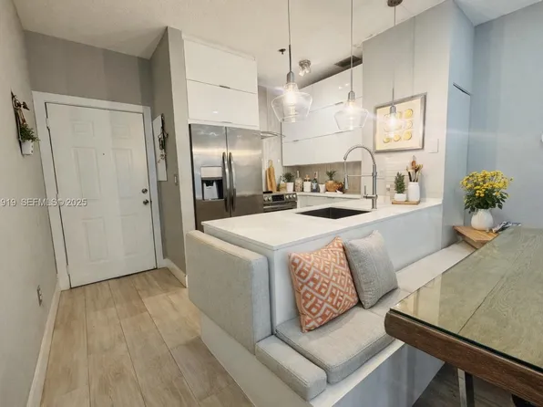 2734 Bird Ave APT 106, Miami, FL 33133