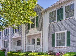 21 Stirling Cv UNIT E, Greenport, NY 11944