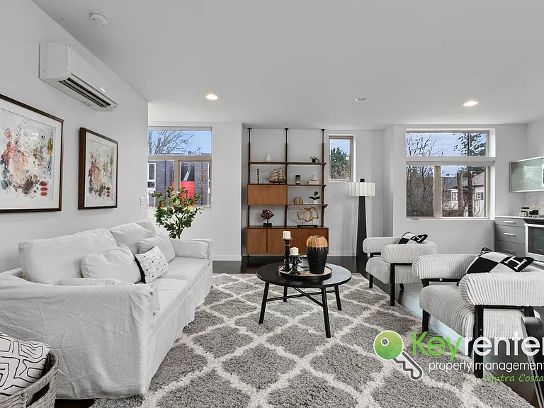 2514 S Washington St — Photo 15