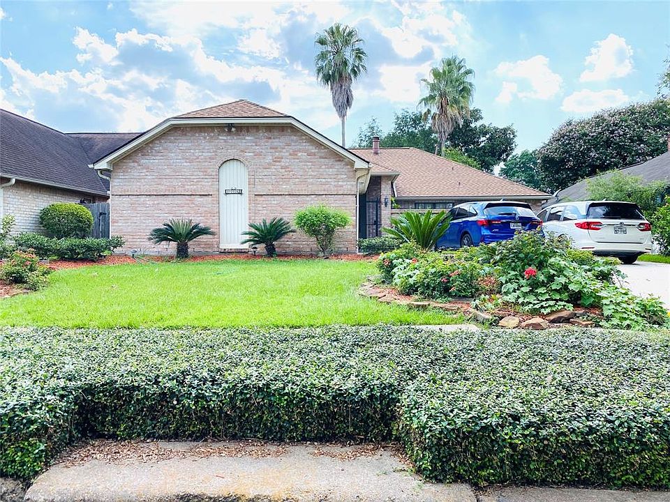 1st image of 9003 Parkhill Forest Dr