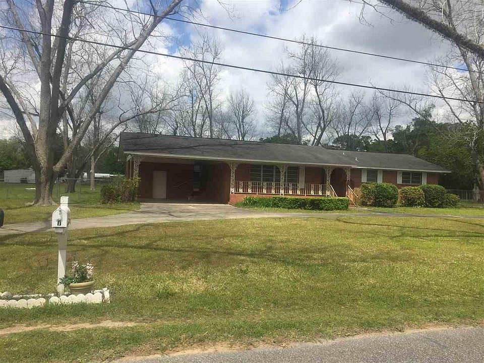 1st image of 8 Pecan Dr