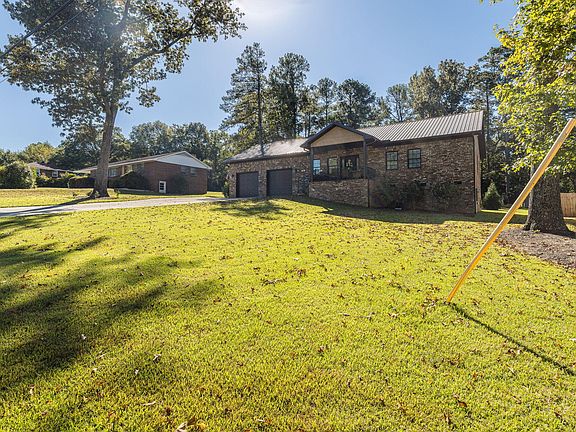 2nd image of 104 Laurel Dr