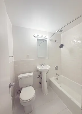 Rented by Corcoran | media 1