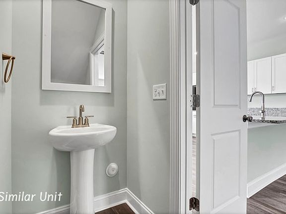 5th image of 305 Starfish Ln