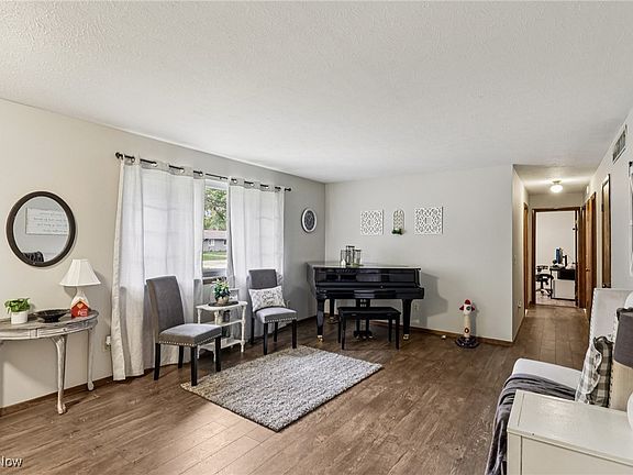 4th image of 5570 Orchid Ave