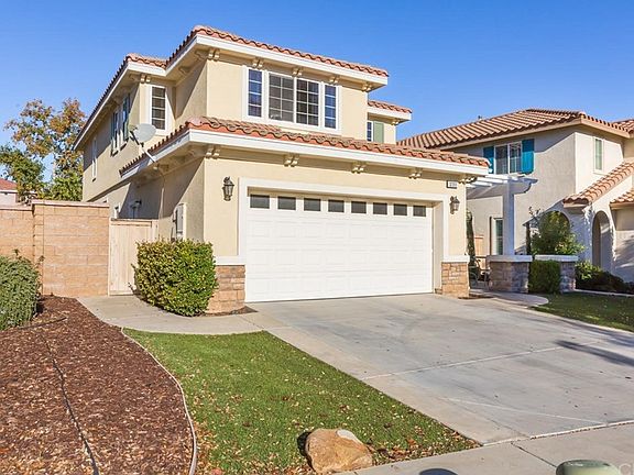 3rd image of 32351 Fernleaf Dr